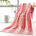 Wholesale custom luxury 100%cotton towel gift bath towel set